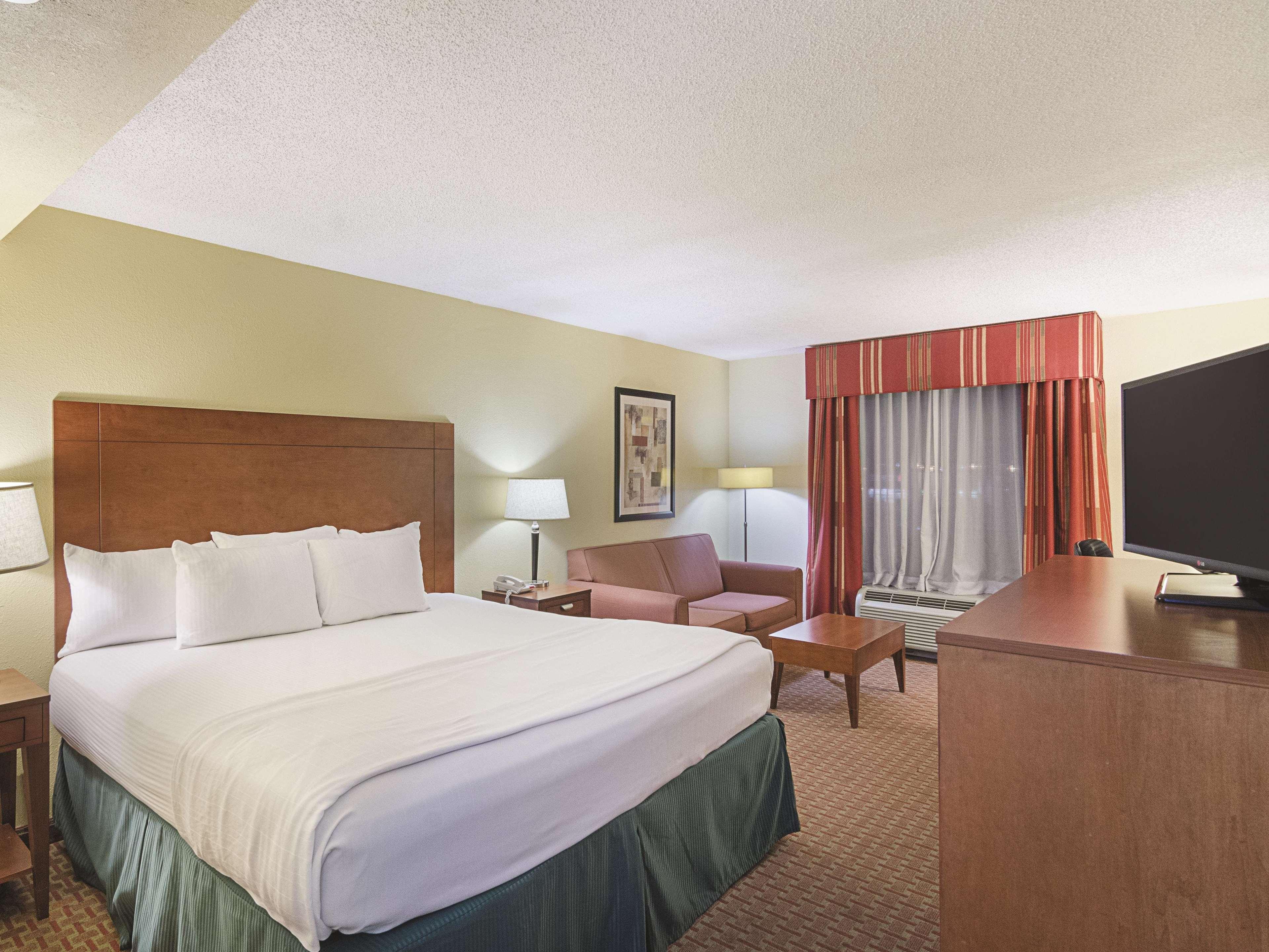 La Quinta Inn & Suites By Wyndham Dothan Exterior foto