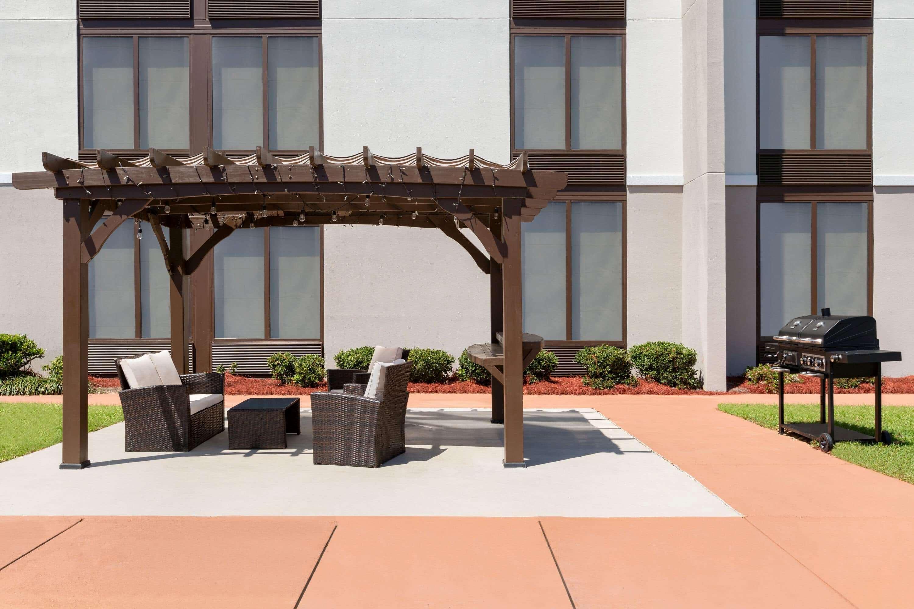 La Quinta Inn & Suites By Wyndham Dothan Exterior foto