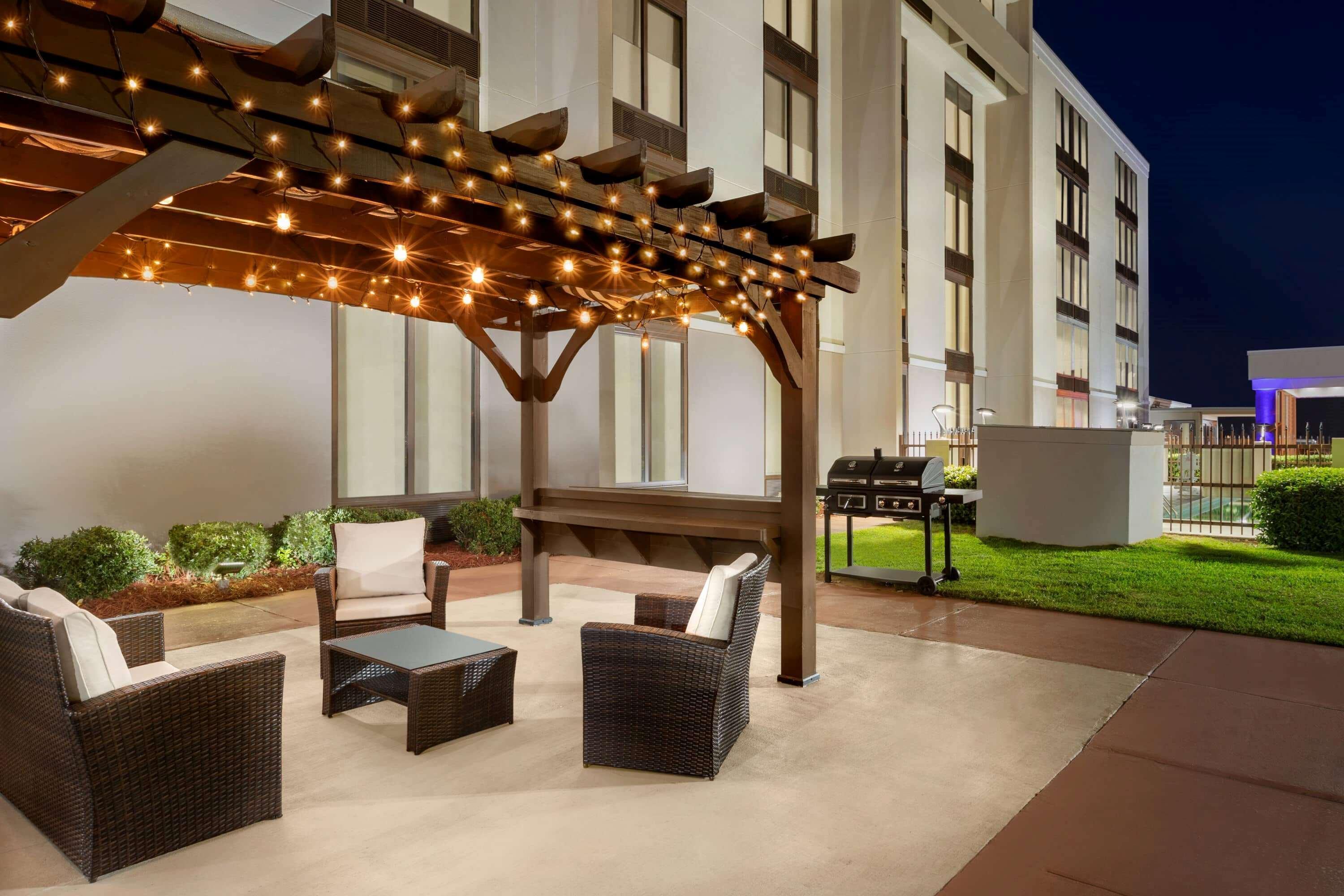La Quinta Inn & Suites By Wyndham Dothan Exterior foto